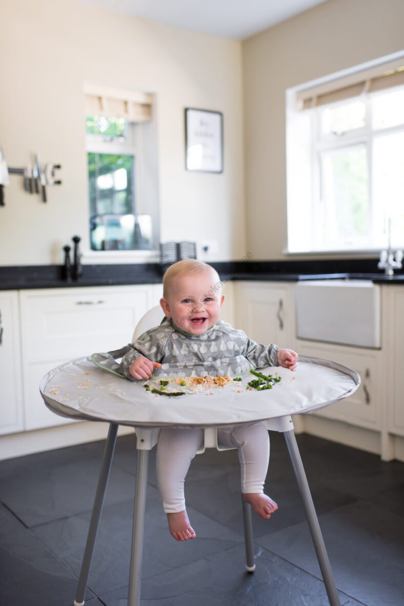 Tidy Tot põlle ja kandiku komplekt (värvivalik)