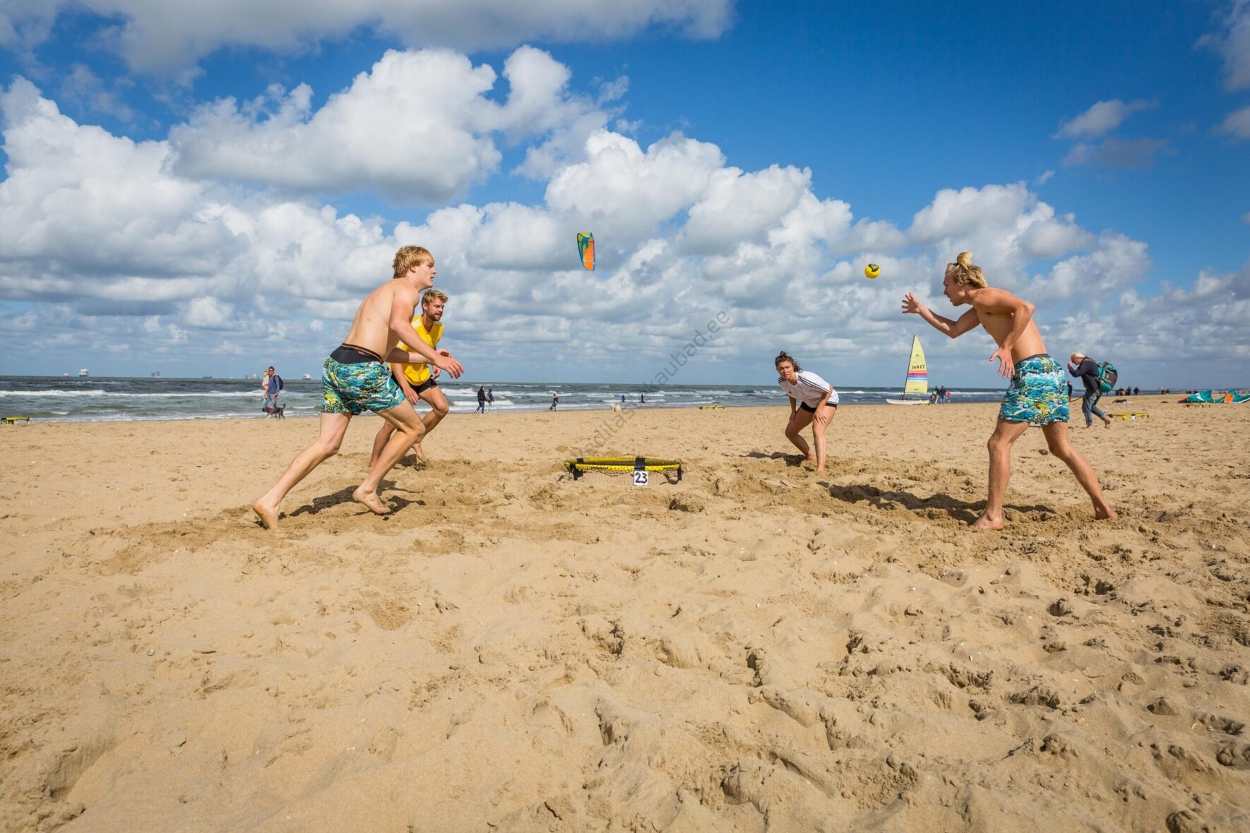 Spikeball-pro-kollase-palli-mang-7