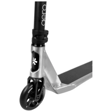 union-aero-s-scooter-black-raw_1-medium-1