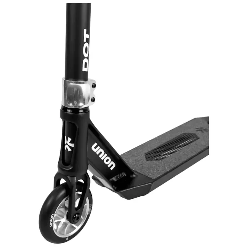 union-dot-m-scooter-black-raw_2-medium-1